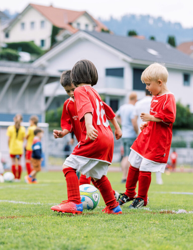 G‑Juniorinnen und Ju­nio­ren Trainings