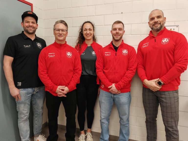 Neu­er Trai­ner­stab und Trainingstart