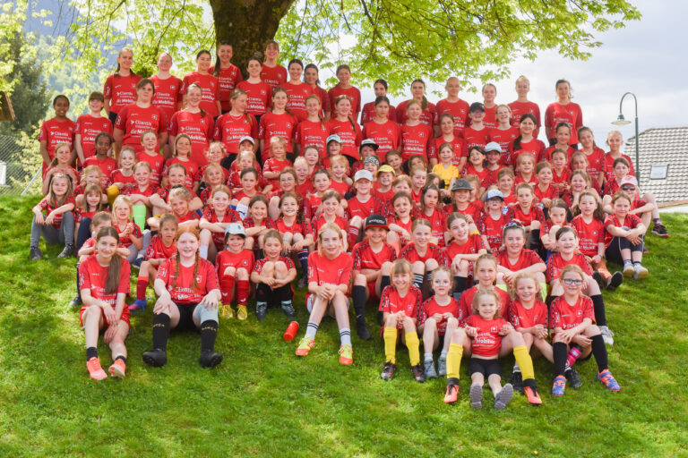 Der Weg aufs gros­se Spiel­feld — Girls Kick and Fun Day